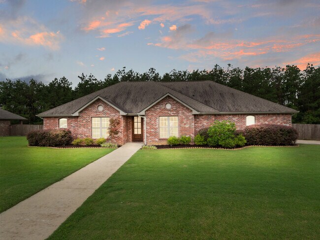 Foto del edificio - 1235 Harmony Lane