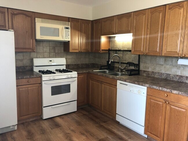 Foto del edificio - 680 Marilyn Ave