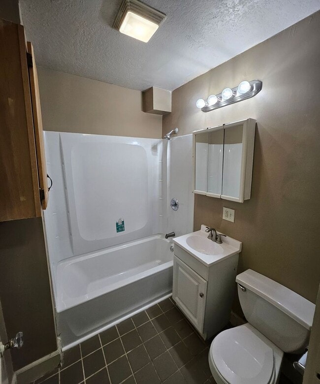 Building Photo - 5405/5407 Harrison St.