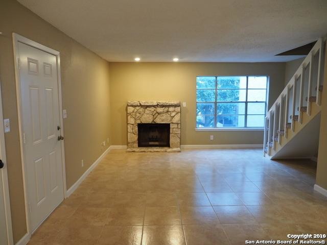 Foto principal - 10527 Perrin Beitel Rd