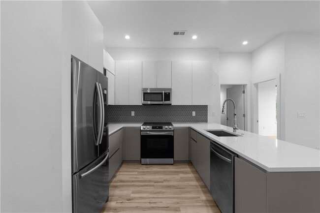 Foto del edificio - 1155 Custer Ave SE