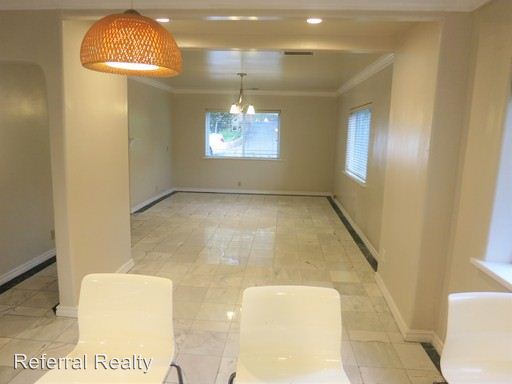 Building Photo - 18234 Saratoga Los Gatos Rd