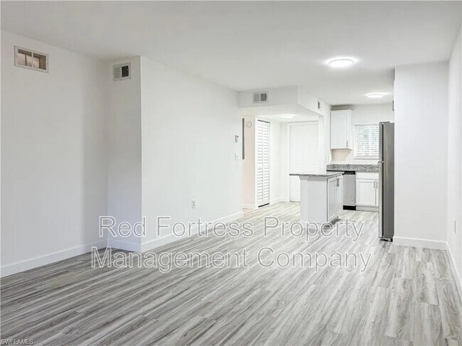 Foto del edificio - 11961 Palm Bay Court