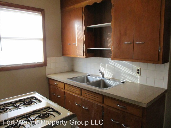Building Photo - 1 br, 1 bath House - 508 E. Sherwood Terrace