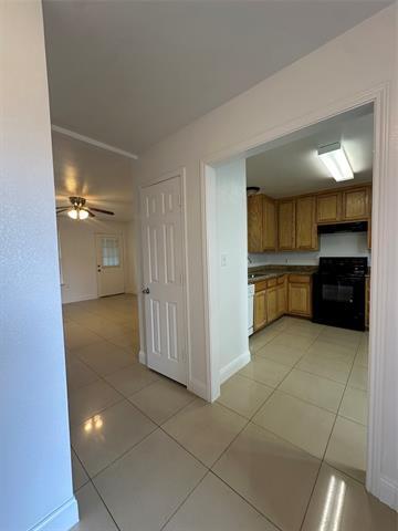 Building Photo - 3209 Royal Crest Dr