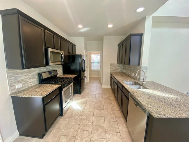 Building Photo - 525 Nautical Lp