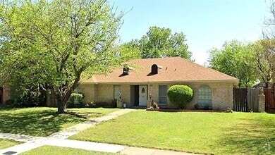 Building Photo - 113 S Spring Creek Dr