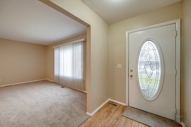 Building Photo - 46 Ingleshire Rd