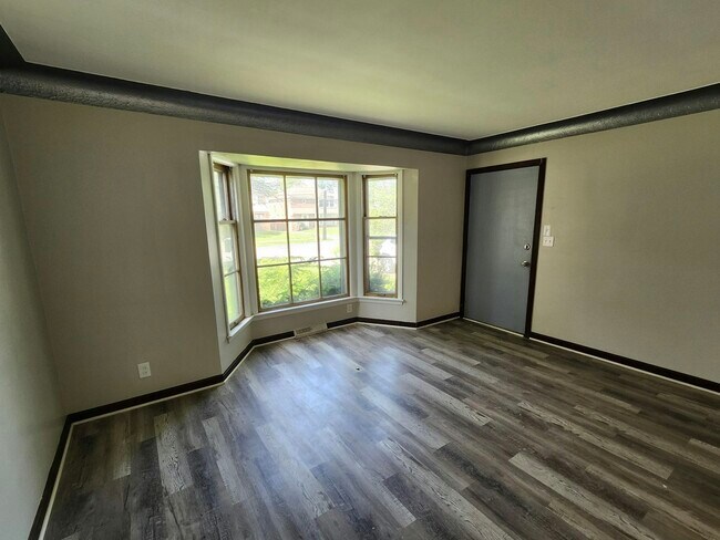Foto del edificio - 18314 Chagrin Blvd