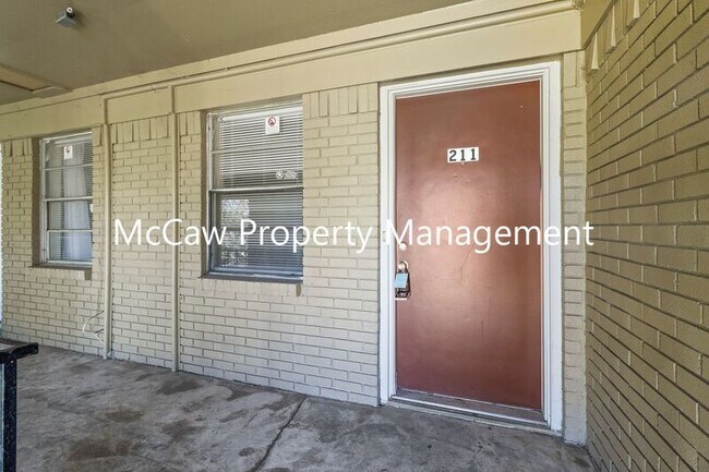 Foto del edificio - 208 Alpine Ct