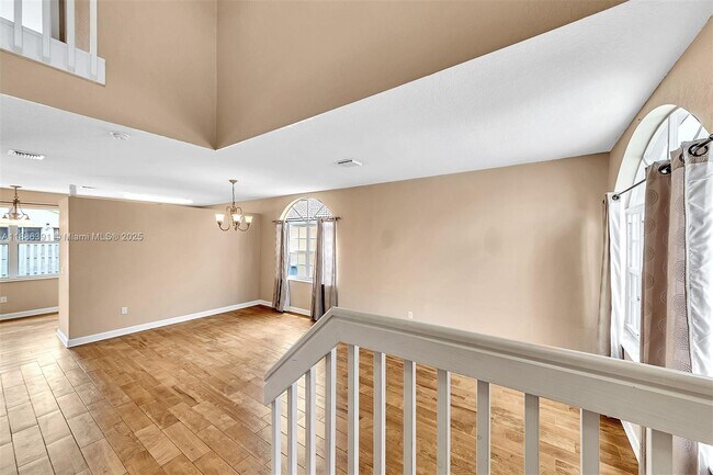 Foto del edificio - 15740 NW 16th Ct