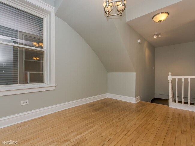 Foto del edificio - 1936 N Central Park Ave