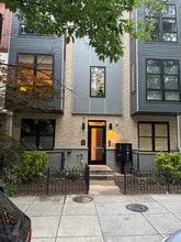 Building Photo - 11 15th St NE