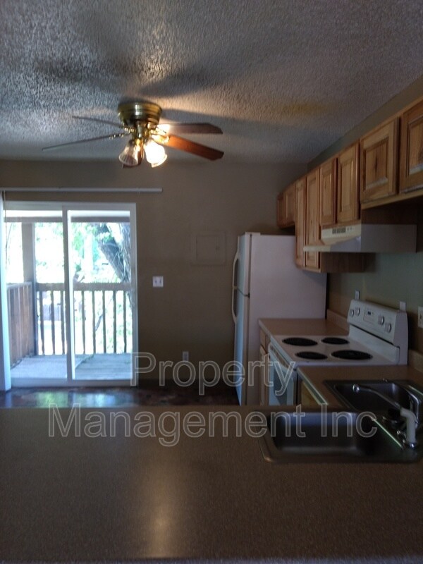 Building Photo - 625 Yuma St