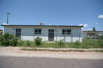 Building Photo - 1852 S Norris Ave