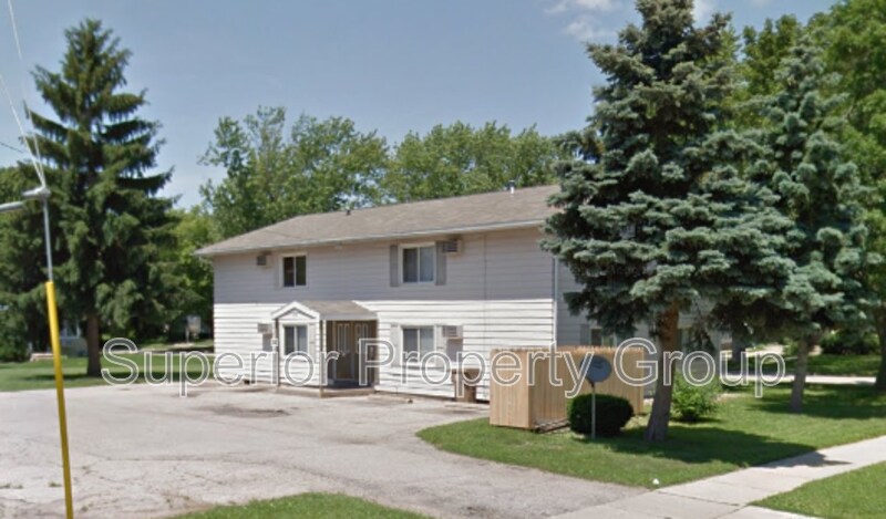 Foto principal - 714 N Oak St