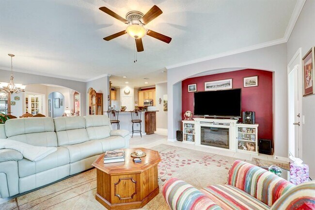 Building Photo - 1309 Modena Dr