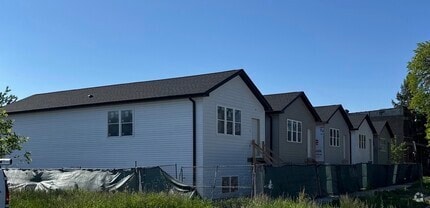 Building Photo - 547 N Springfield Ave