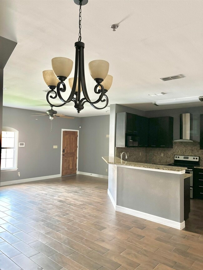 Building Photo - 8216 Casa Verde Rd