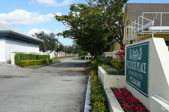 Building Photo - The Lucille Apartments