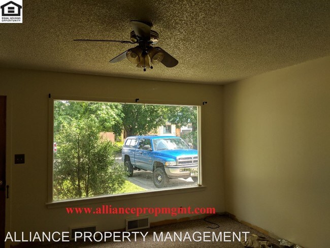 Foto del edificio - 4 br, 2 bath Apartment - 411 S. 14TH AVE.