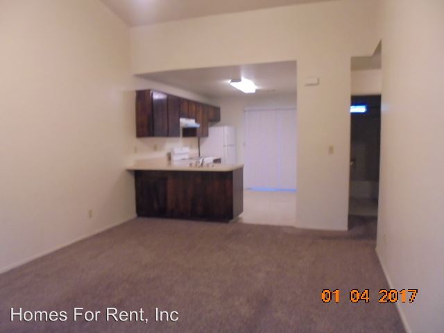 Building Photo - 303 Eastridge Cir
