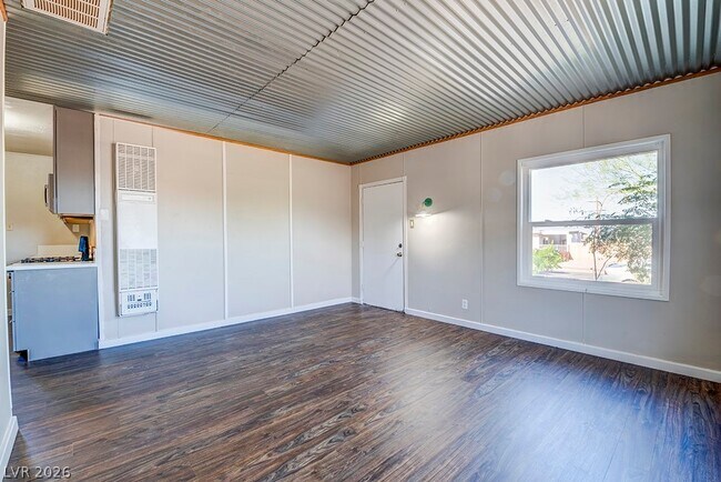 Foto del edificio - 18 Magnesium St