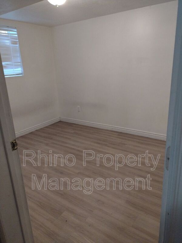 Building Photo - 174 7th St