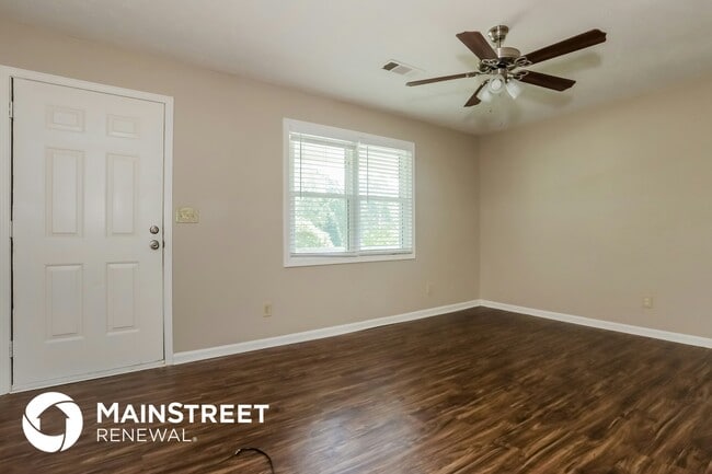 Building Photo - 4073 Feather Dr