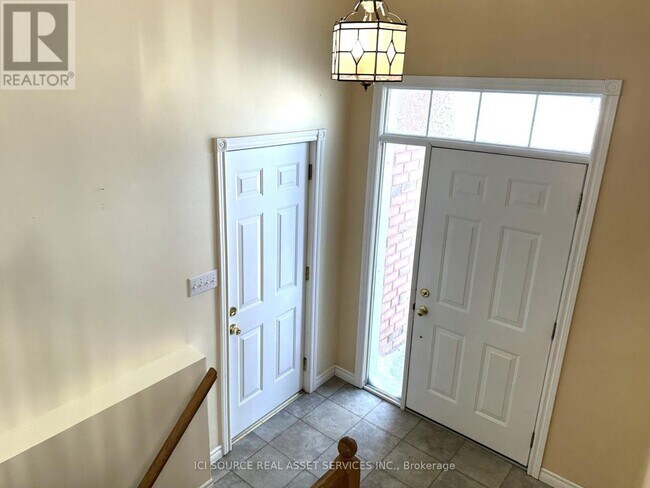 Photo du bâtiment - 2261 Inglewood Rd