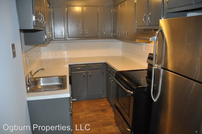 Building Photo - 1418-1424 Glade St NW