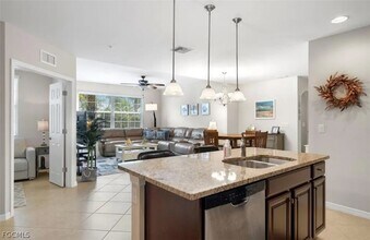 Building Photo - 8500 Violeta St