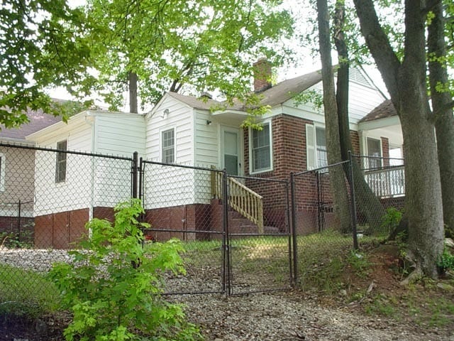 Primary Photo - HOUSE FOR RENT