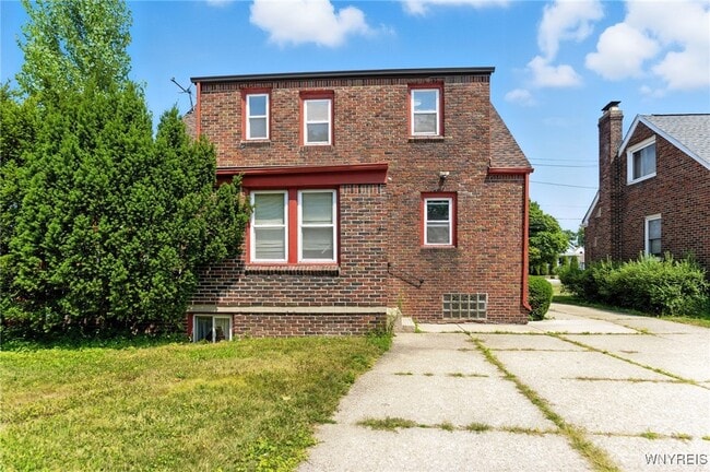 Building Photo - 841 Cleveland Dr