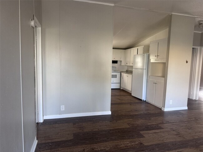 Foto del edificio - 934 Queenswood St