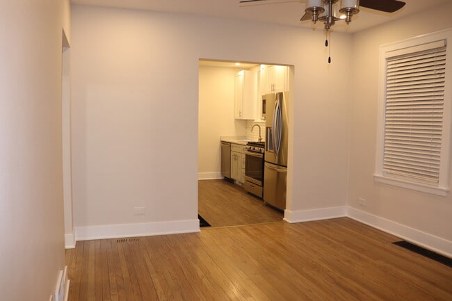 Building Photo - 3418 N Nordica Ave