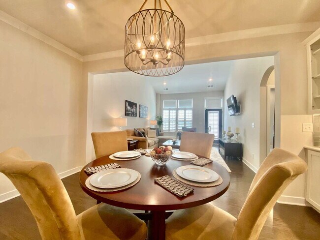 Foto del edificio - GORGEOUS TOWNHOME IN SOUTH PARK
