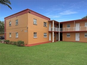 Building Photo - 1245 W 24th St