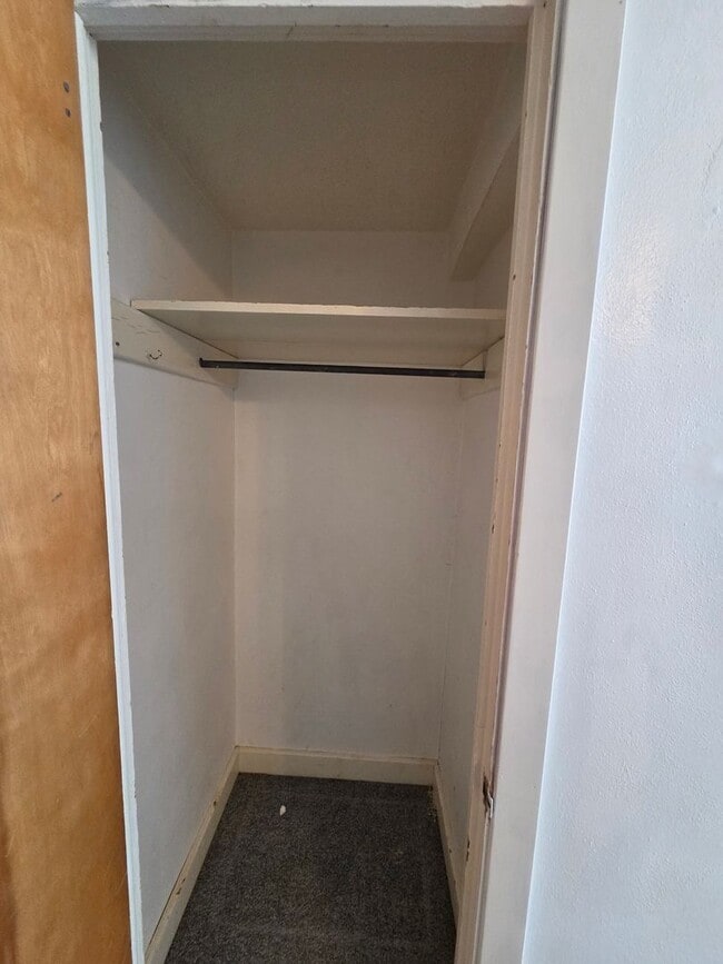 Foto del edificio - Bertch &amp; Western