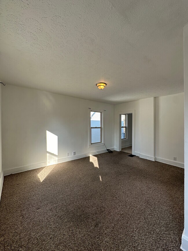 Building Photo - 1008 North St