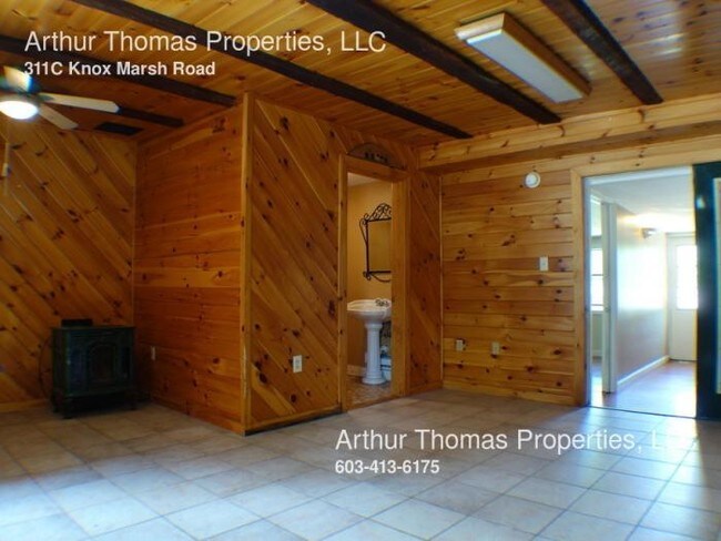 Building Photo - 3 bedroom in Madbury NH 03823