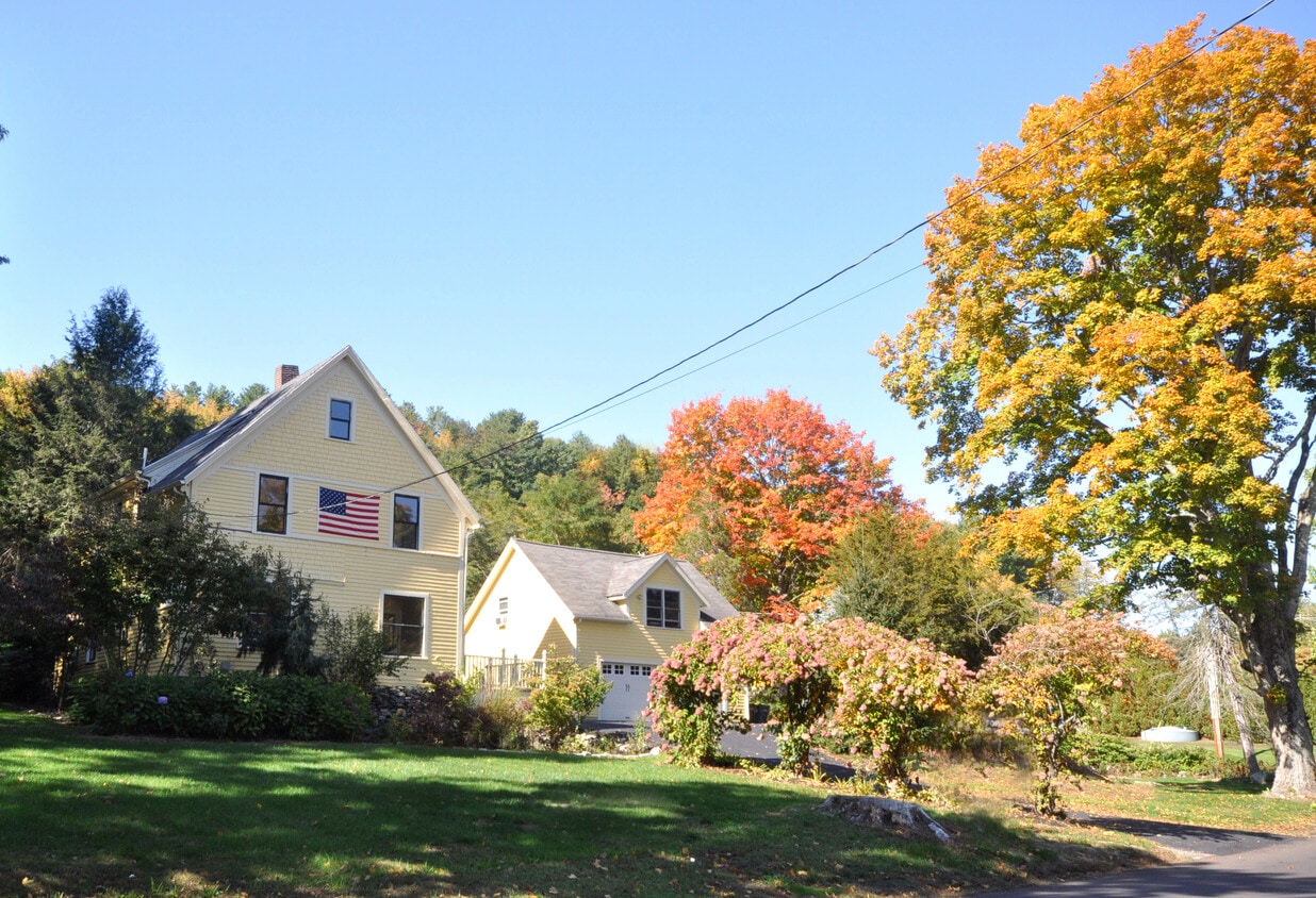 Photo - 8 W Acton Rd (Stow, MA)