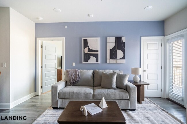 Building Photo - 1499 Central Park Blvd