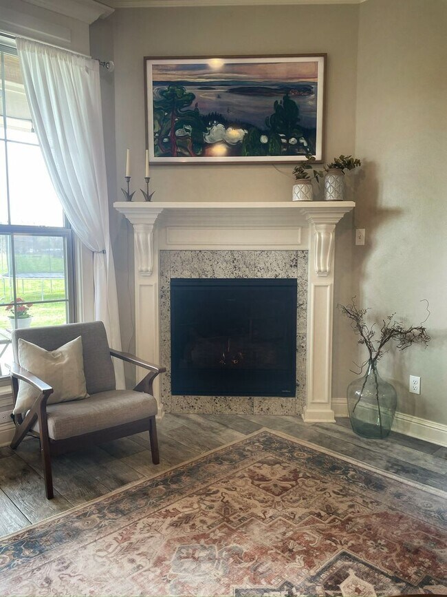 Foto del edificio - Large and in Charge!! Gated community close to Barksdale Air Force Base.