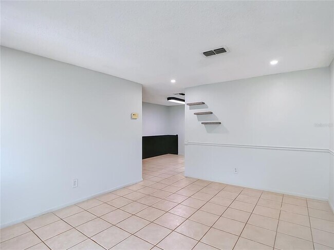 Foto del edificio - 7916 Woodgrove Cir