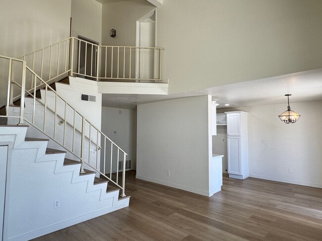 Building Photo - 13216 Pinnacle Ct