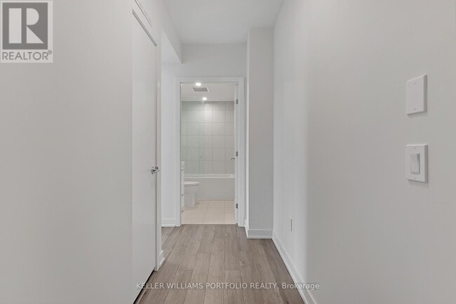 Building Photo - 212-1212 King William St