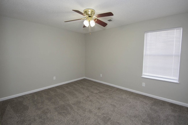 Building Photo - Charming 4-Bed/2-Bath home in NE Columbia!
