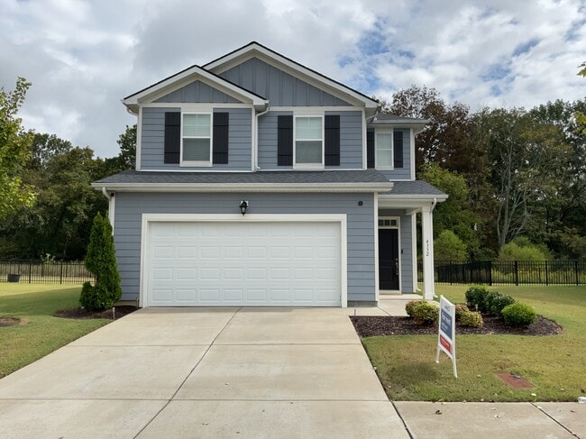 Building Photo - 4332 Longfellow Dr