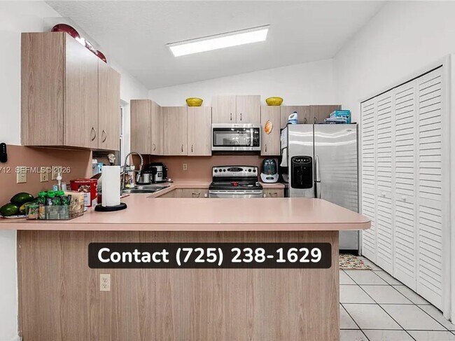 Building Photo - 12767 SW 60th Ln
